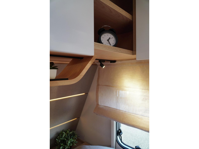 LMC Style 440 D modelo 2027, cama francesa foto: 35