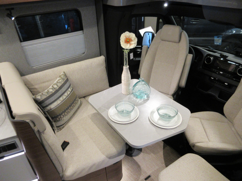 Hymer B-MC T 600 SLC double floor photo: 13