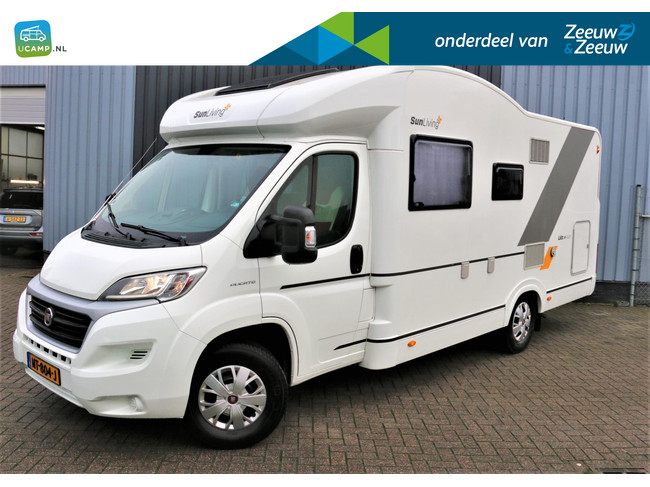 Fiat Ducato Sun Living Lido M 45 SP vollgepackt mit Optionen! 6 Schlafpl&auml;tze! Kabinenklimaanlage + Klimaanlage im Wohnbereich, Hubbett, Navi, R&uuml;ckfahrkamera Foto: 0
