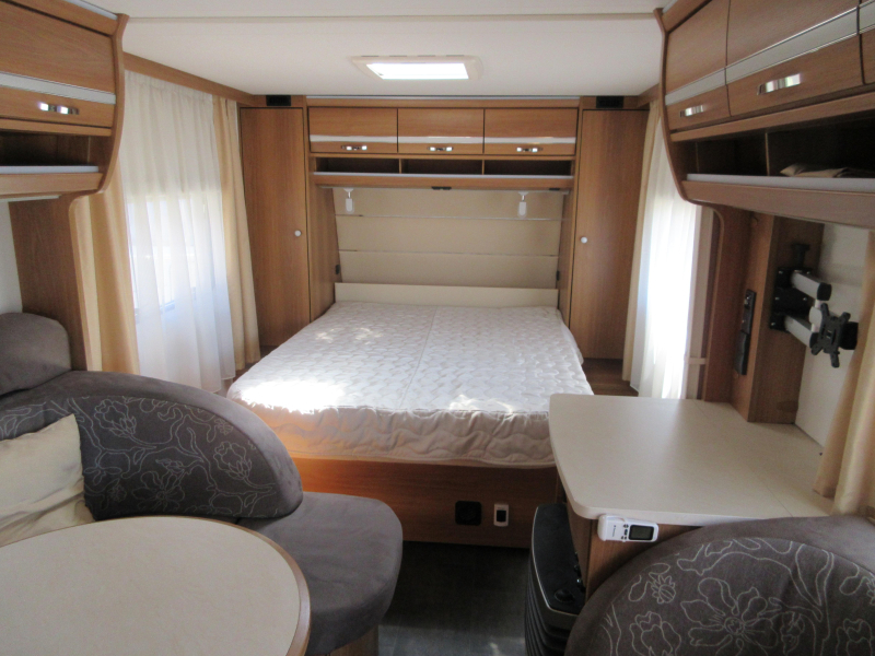 Dethleffs Nomad 540 DBM COMME NEUF/ MOVER / AUVENT photo : 2