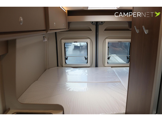 Carado CV600 Pro + 140pk Automaat | 5.99m | Dwarsbed | Luifel | Pro + pakket | foto: 15