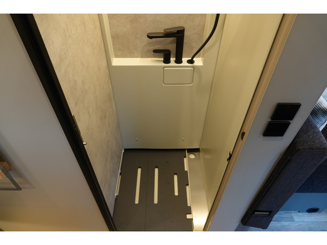 NIESMANN BISCHOFF iSmove 6.9 E 180Pk Automatic | Eifel Grey | Single Beds photo: 13