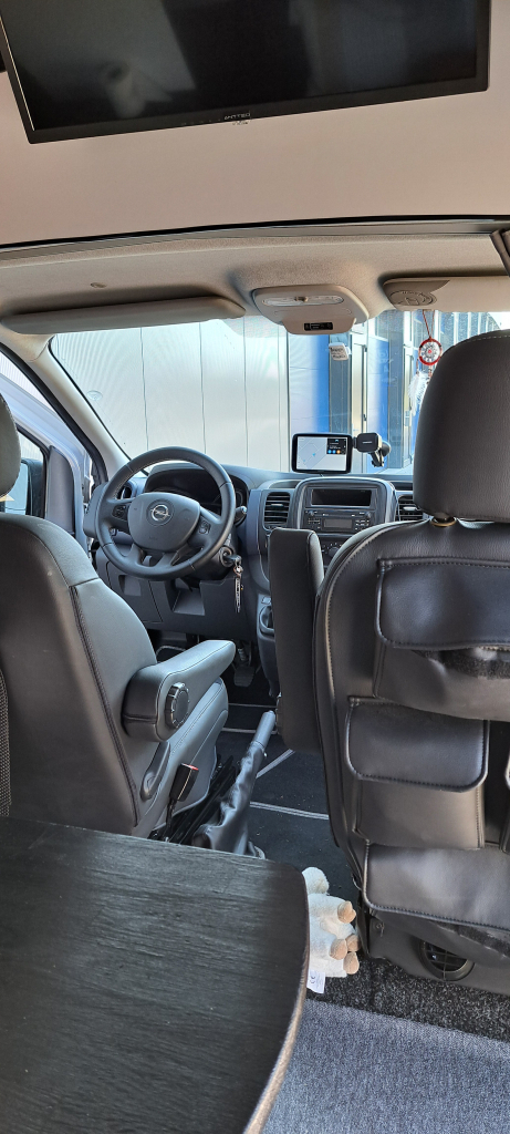 Opel Vivaro L2H2 foto: 10