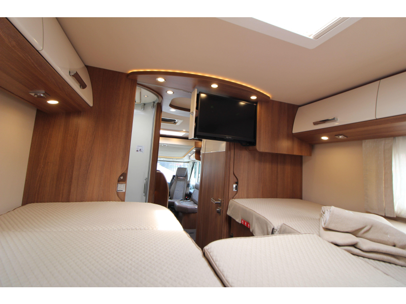 Carthago C-Tourer I 149 LE Single beds Pull-down bed photo: 37