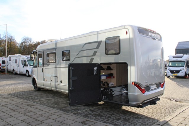 Volledig luchtgeveerde Hymer B ML I 780 9 G Tronic Automaat 170 pk Mercedes 417 CDI (53  foto: 5