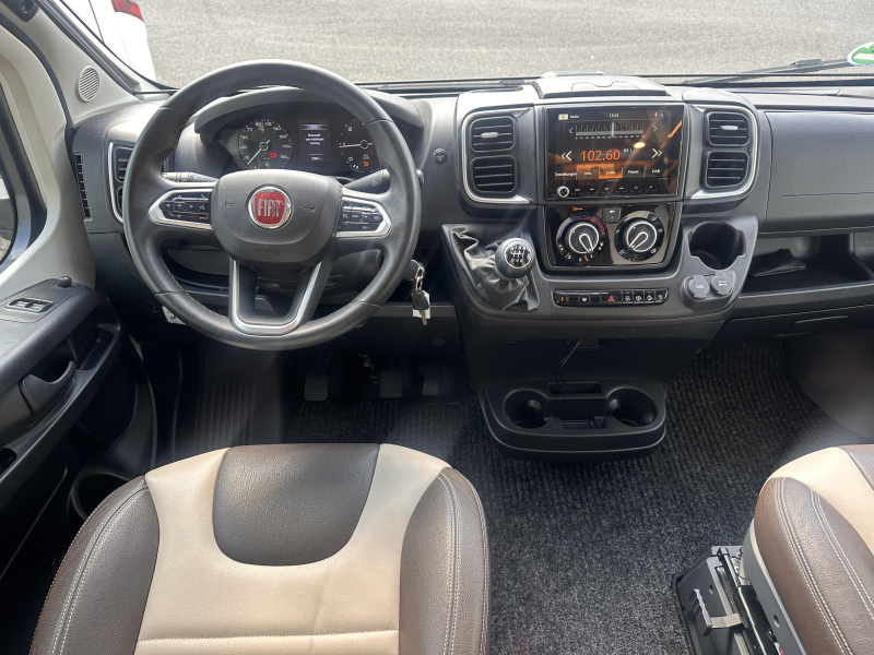 Bürstner Lyseo Harmony Line 690 Fiat 140PK Lengtebedden  foto: 20