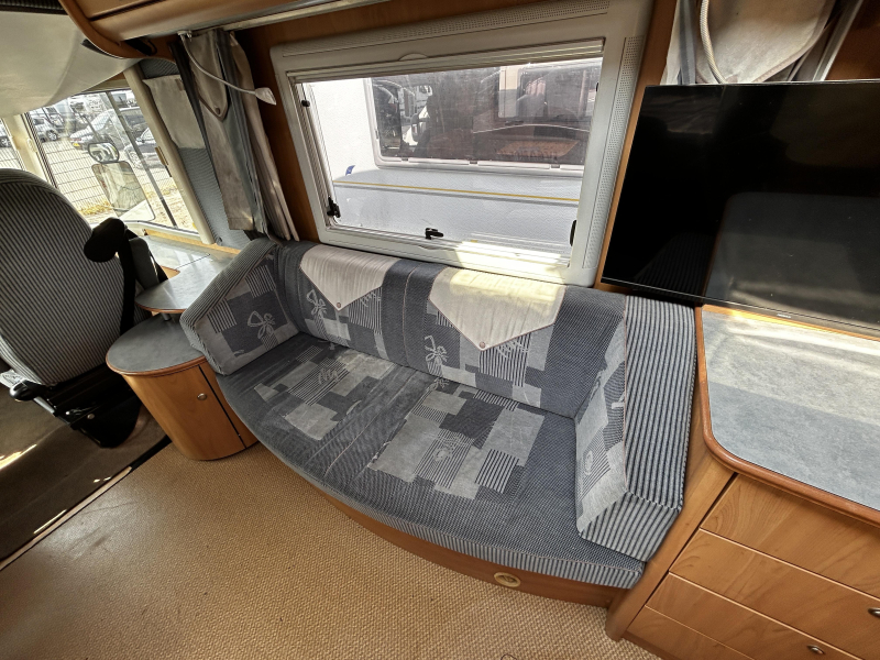 B&uuml;rstner Elegance 681 I Drop-down bed/2005/TRADE-IN BARGAIN photo: 10