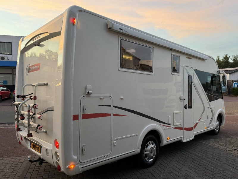 Challenger Sirius 2098 Queensbed-Hefbed-2x Airco  foto: 3