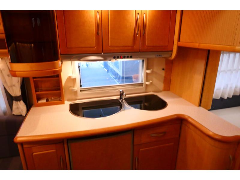 Hobby Exclusive 495 UFE incl. mover en voortent  foto: 7