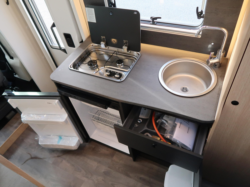 Sunlight Adventure Edition 58 T 5,96 LENGTE HEFBED LUIFEL  foto: 6