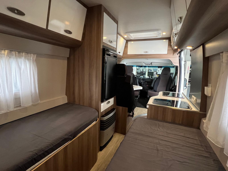Fiat Ducato 640 / 700 UNIQUE! Awning Fiet photo: 16