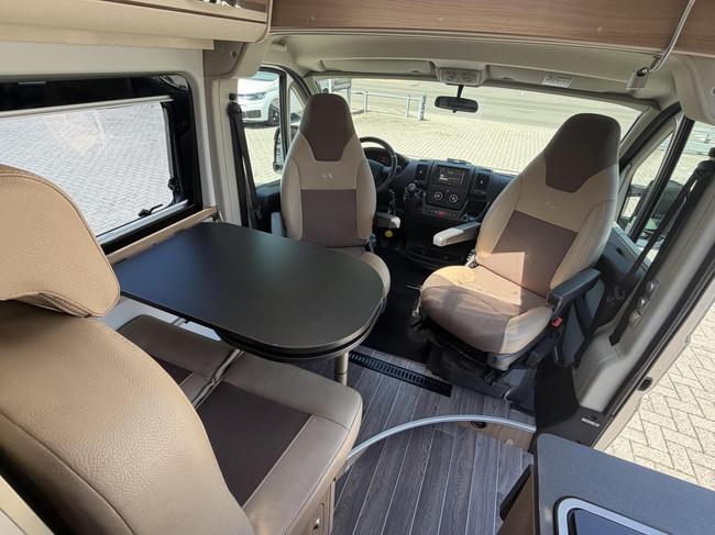 Adria TWIN 640 SLX Enkele Bedden Luifel Trekhaak Bearlock foto: 12