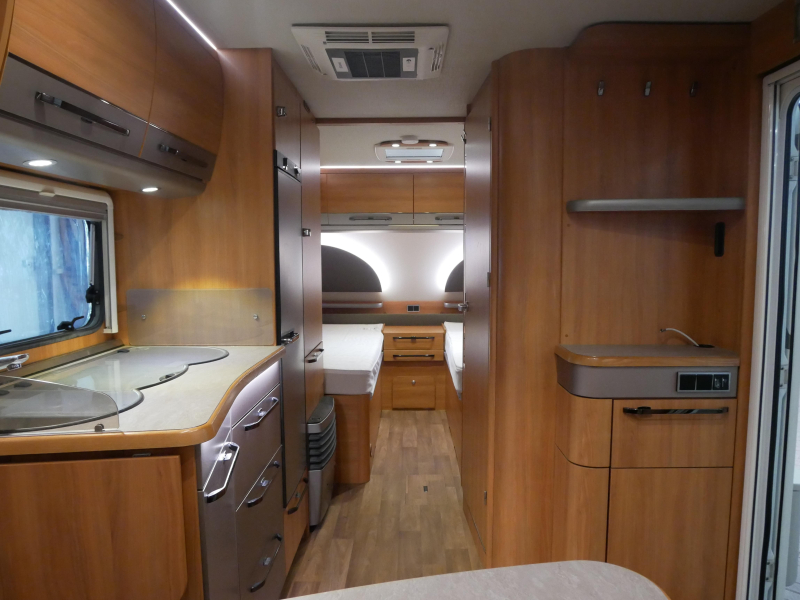 Eriba Nova GL 530 Mover, awning, air conditioning photo: 6