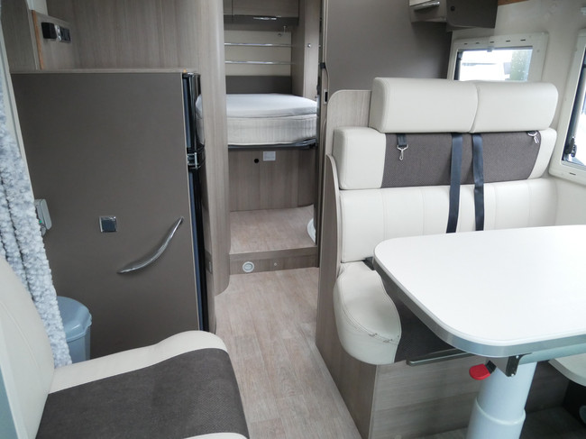 Challenger 288 EB, Half Integraal, Queensbed, Hefbed!! foto: 11