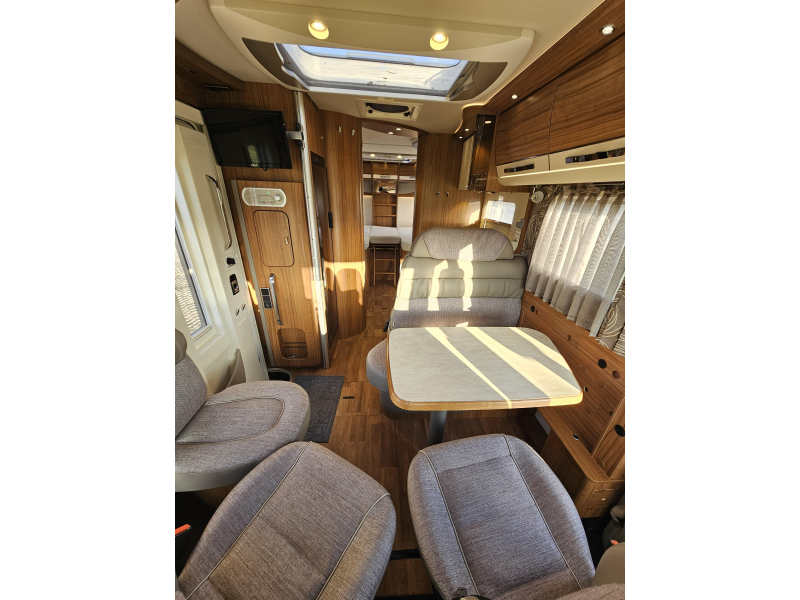 Hymer B678 Premium Line enkele bedde  foto: 15
