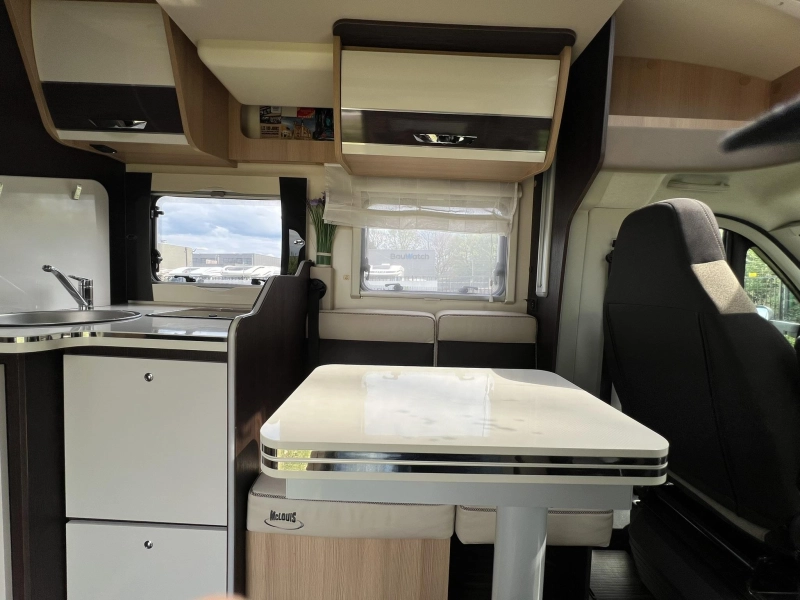 McLouis MC4 281 Cama Queen y cama elevable foto: 16