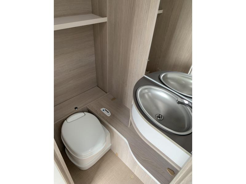 Bürstner Premio Life 425 TS - Mover - Thule luifel -  foto: 13