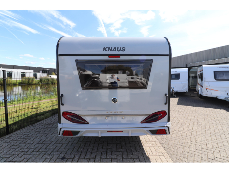 Knaus Sudwind Black Selection 460 EU Gas Campovolo 231 photo: 3