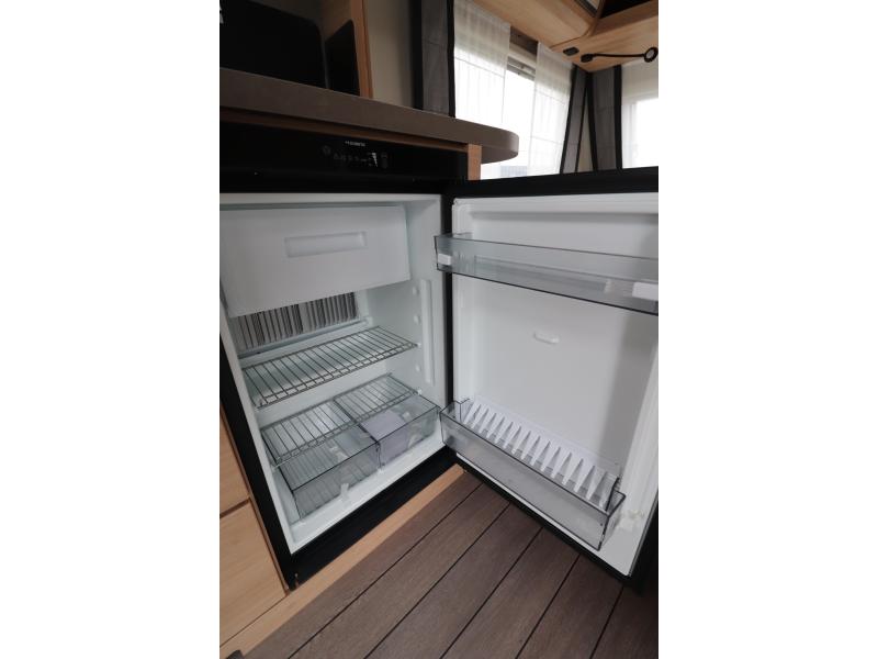 Knaus Sudwind Black Selection 450 FU Model 2026 - 1700KG - 147  foto: 11