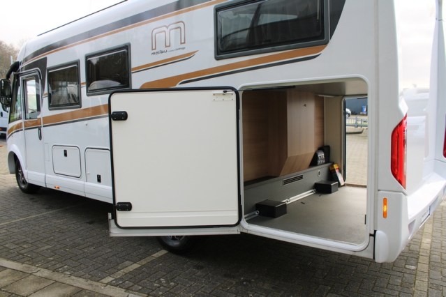 Robusta Carthago Integral Malibu I 460 LE Fiat AUTOM&Aacute;TICA 180 CV camas individuales y cama abatible ( 118 foto: 11