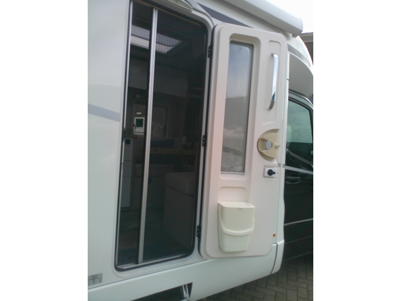 Hymer Tramp S 685 Als nieuw! super compleet  foto: 21