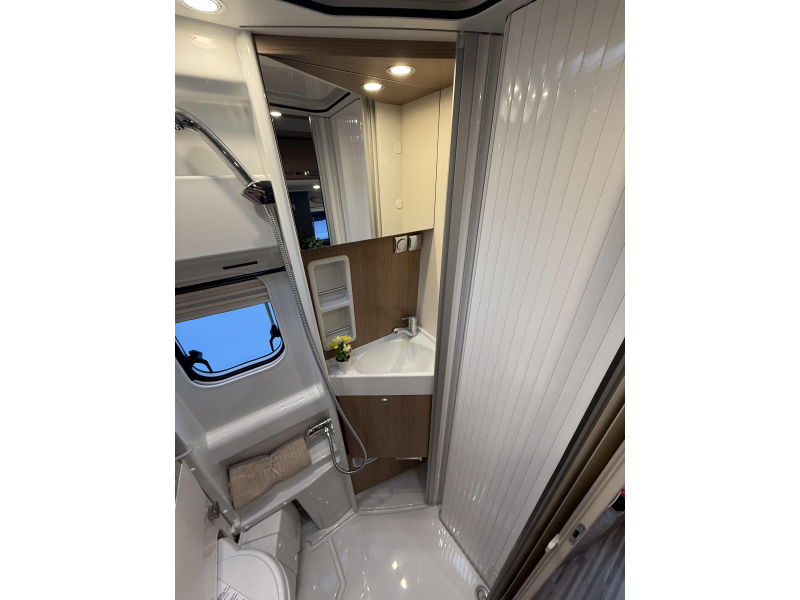 Malibu Van 640 LE New model! Automatic! photo: 20