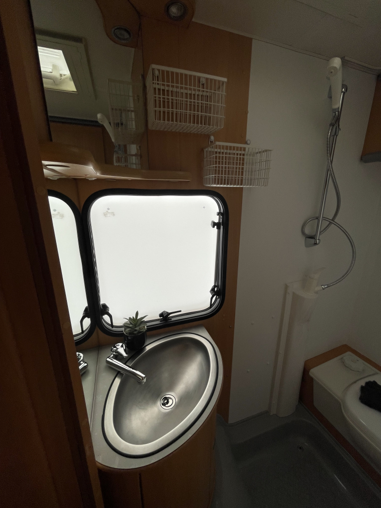 Dethleffs ADVANTAGE T5801 CAMA FRANCESA CARA A CARA foto: 10
