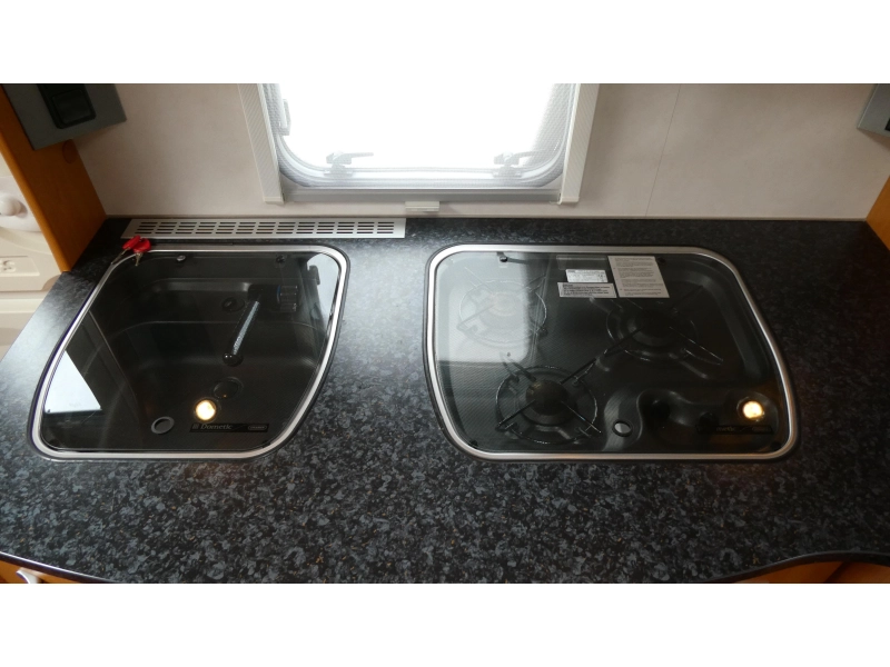Dethleffs Beduin 510 V Thule Dachmarkise Foto: 9