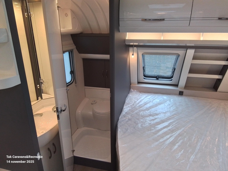 Hobby Excellent 560 CFE Modelo 2026 Gran Asiento en C foto: 10