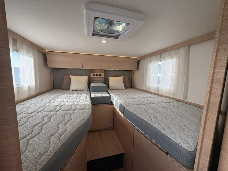 Rapido 866 F Kein Hubbett Foto: 10