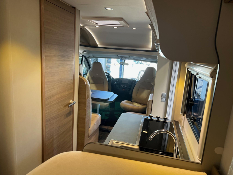 Adria Compact Axess SL Lengtebedden, TV, compact  foto: 16