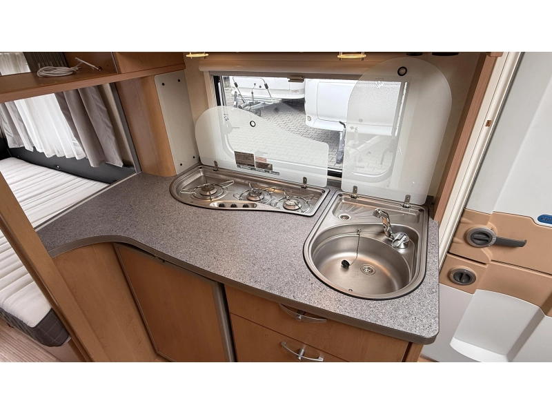 Knaus Sudwind White Edition 500 EU camas individuales asiento redondo foto: 11