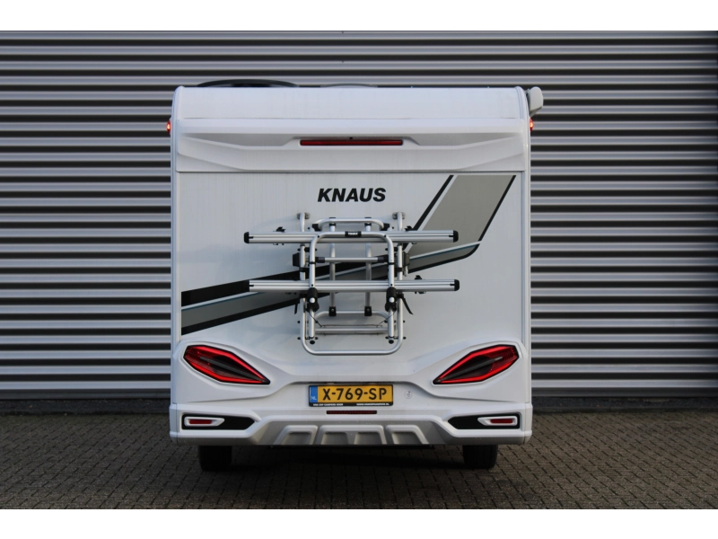 Knaus Sky Wave 60 Years 650 MEG Fiat 140PK Lengtebedden  foto: 21