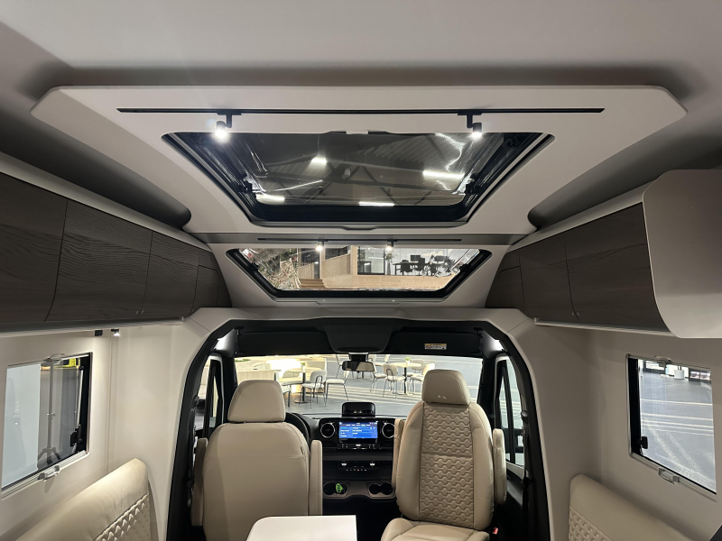 Adria Coral Supreme MB 670 DL LED / dakairco / automaat  foto: 15