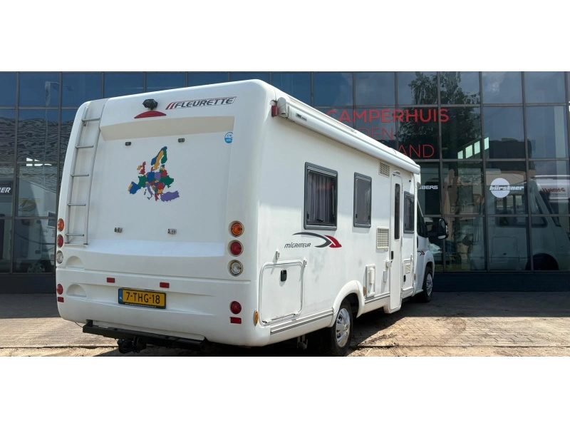 Fleurette Migrateur 73 LM Cama Queen, Aire Acondicionado, Comedor foto: 3