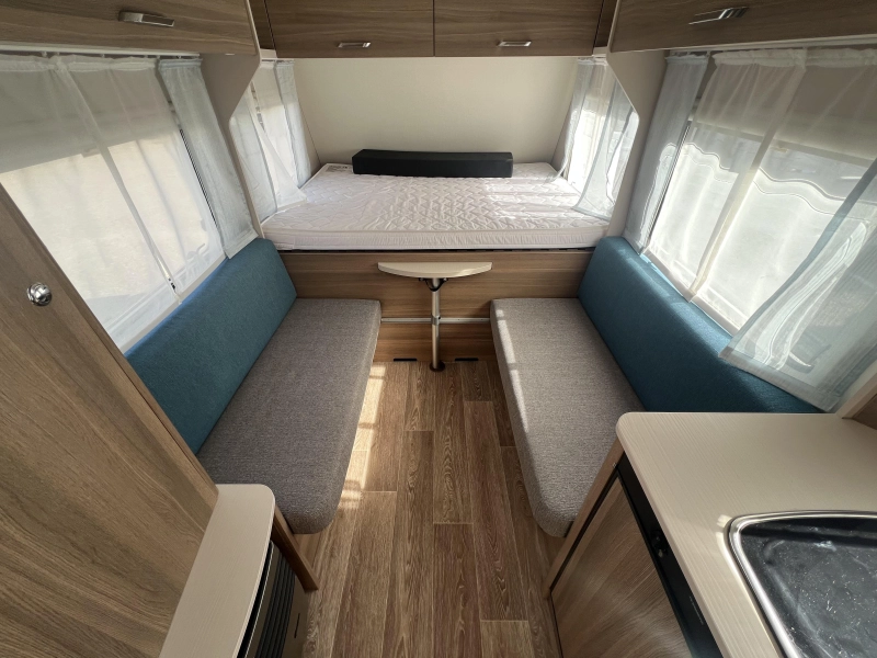 Dethleffs C'Joy 480 QLK Stapelbed,Mover,Voortent!  foto: 3