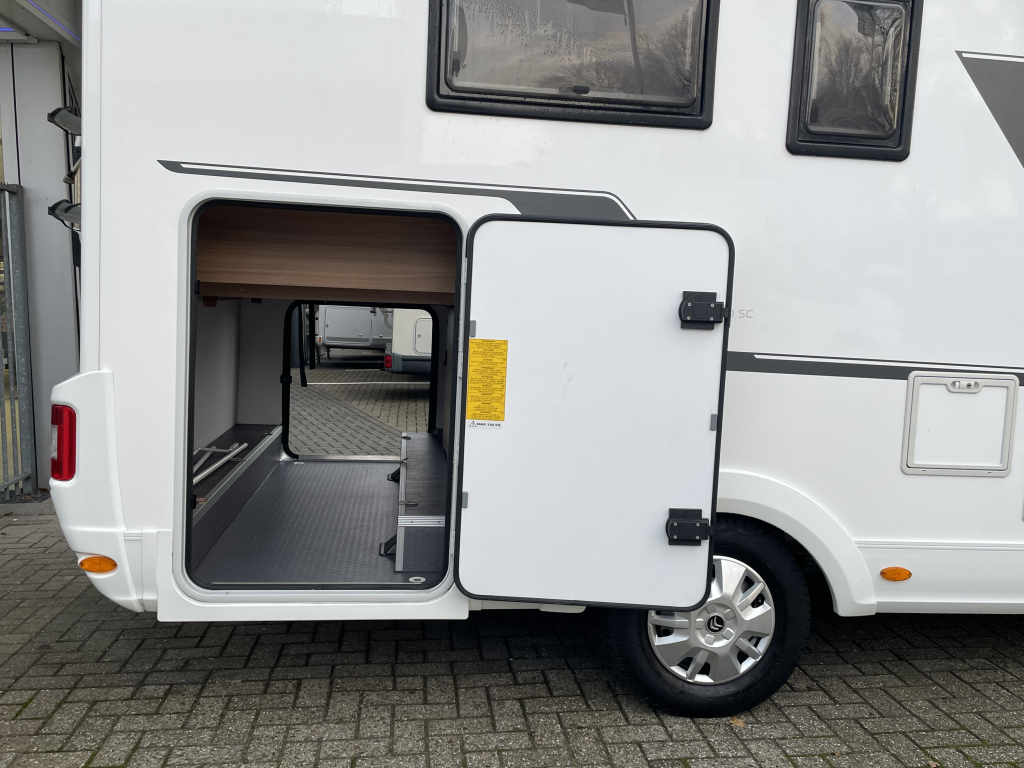 Adria Matrix 600 SC QUEENSBED+HEFBED 6.99M   foto: 22