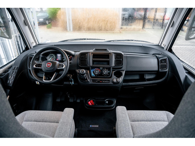 Hymer Exsis I 580 Pure Integraal met Hefbed Hymer Exsis I 580 Pure foto: 11