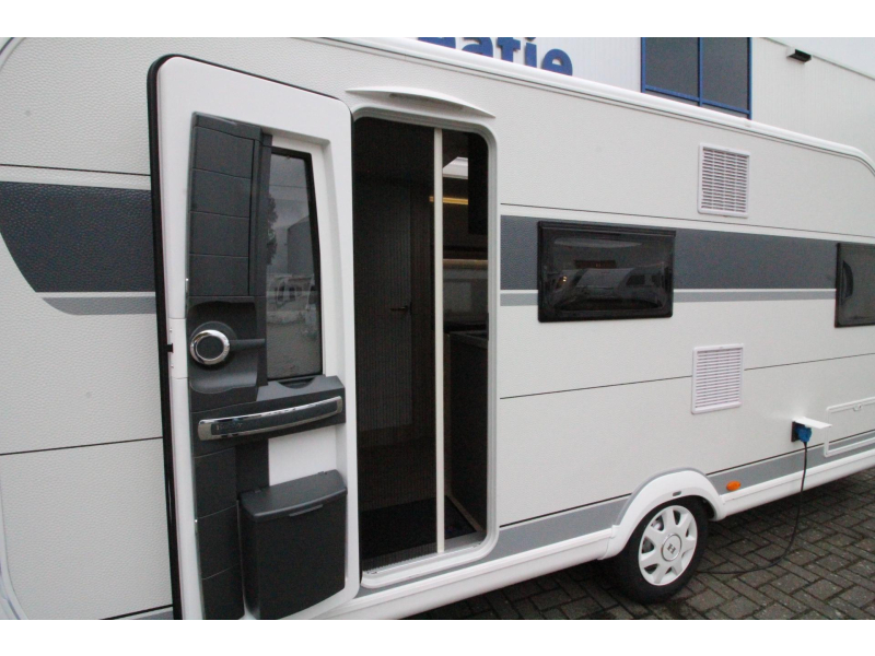 Hobby De Luxe 490 KMF Stapelbedden!  foto: 22