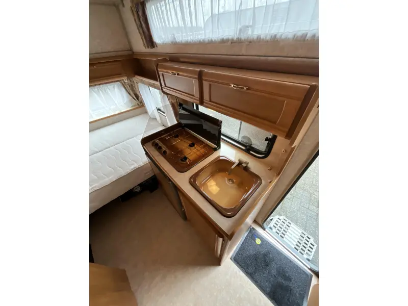 Rapido Club 39 T HEFDAK-VOORTENT  foto: 5