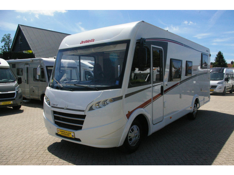 Dethleffs Trend I 7057 Enkele bedden, Hefbed.  foto: 2
