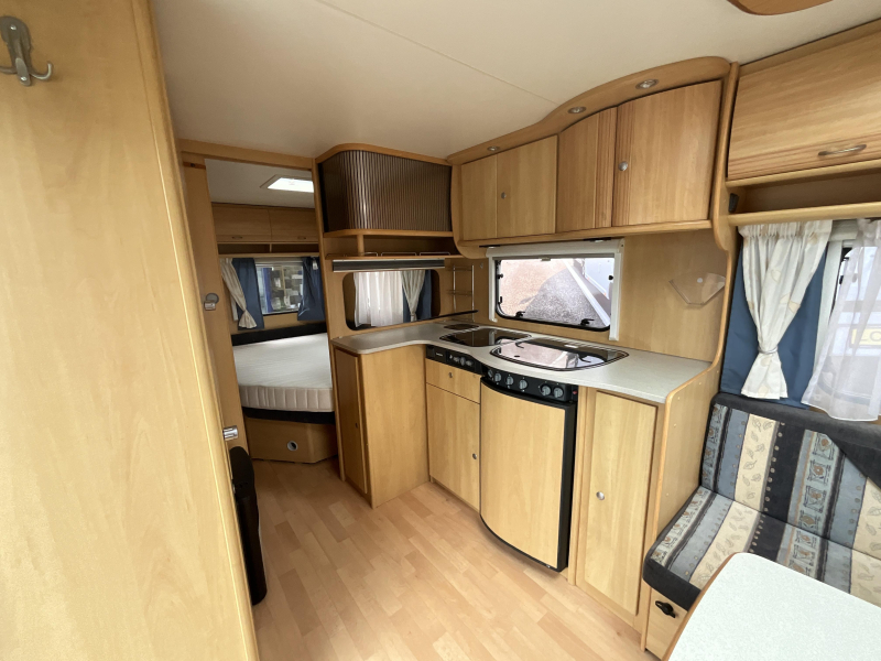 Dethleffs Camper 510 DB MOVER-VOORTENT-FIETSENDR  foto: 3