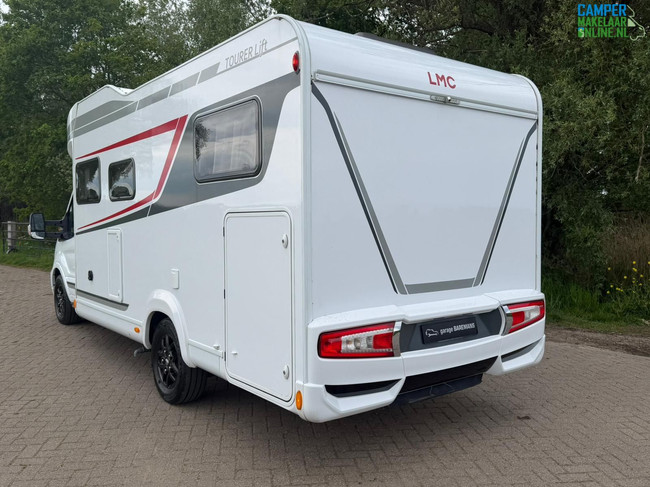 LMC Tourer Lift 664G foto: 2