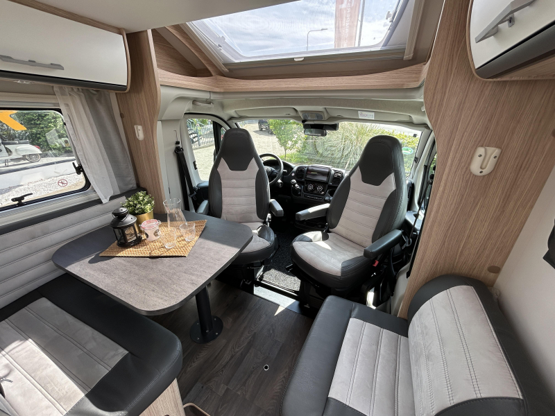 Sunlight T 68 Panel solar + cama abatible foto: 7