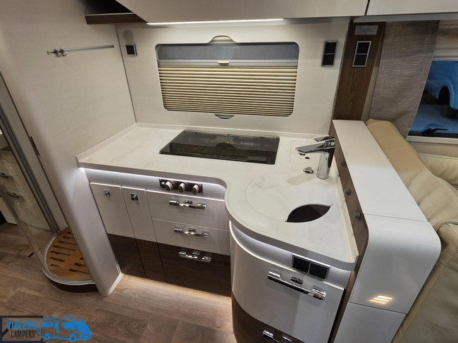 Hymer BML-I 880 *Automaat 170pk*Levelsysteem* BOMVOL!! foto: 20