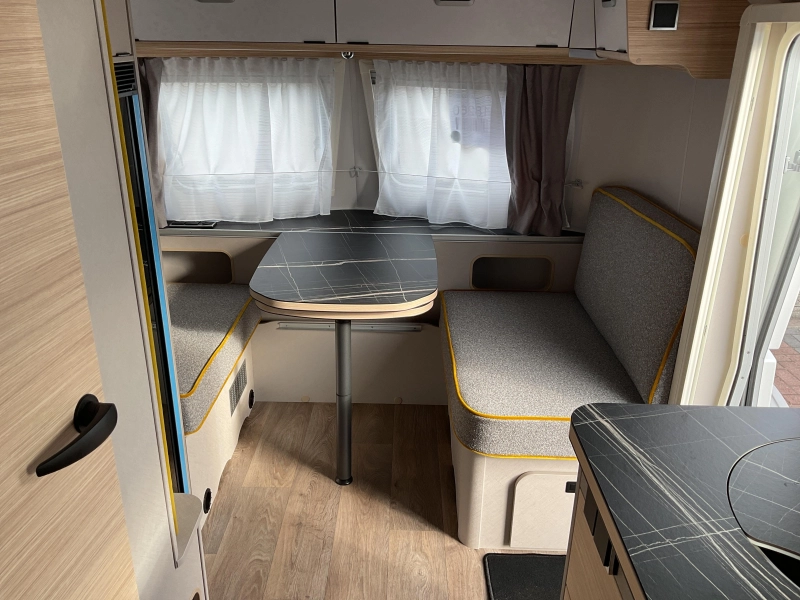 Eriba Touring 630 Urban Memphis Markise/Mover Foto: 1