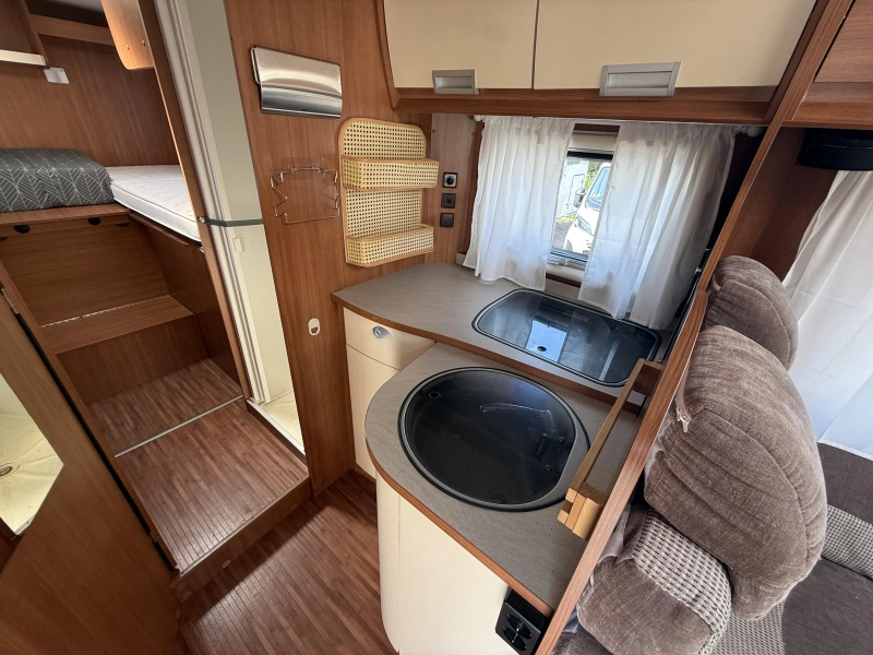 Itineo JB 740 Enkele Bedden Hefbed 2010  foto: 7