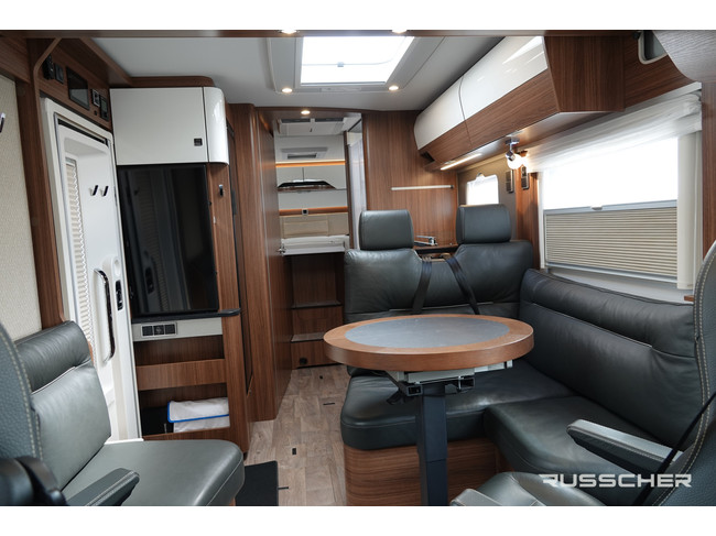 Hymer BMC i 680 170Pk Automaat. | Levelsysteem | Maxxfan | Dakairco | Lithium accu foto: 5