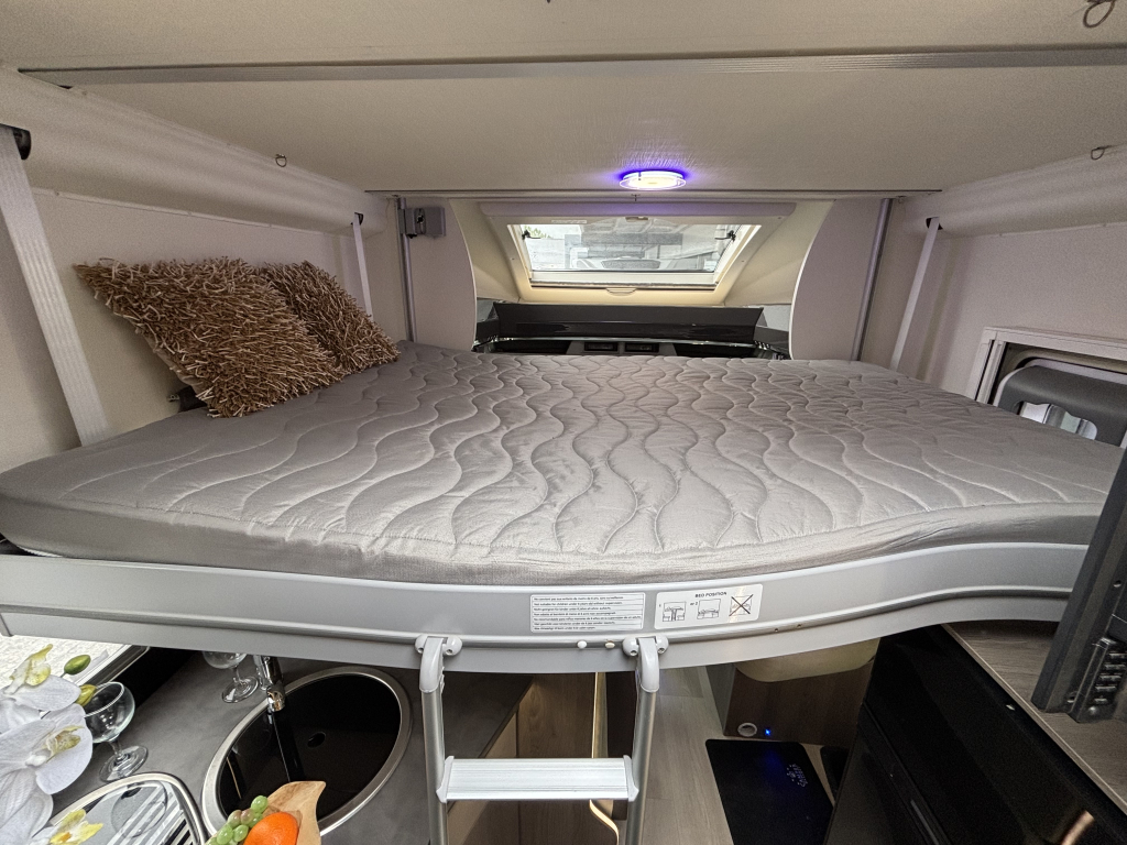 Chausson Titanium 758 EB AUTOMATIK QUEENSBETT + HUBBETT 170PS! Foto: 3