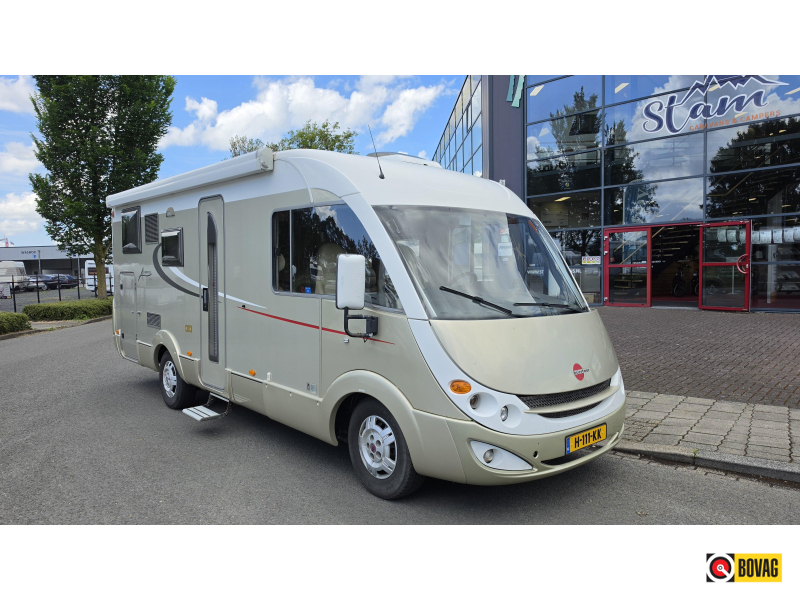 Bürstner Aviano 675 automático con muchos extras 